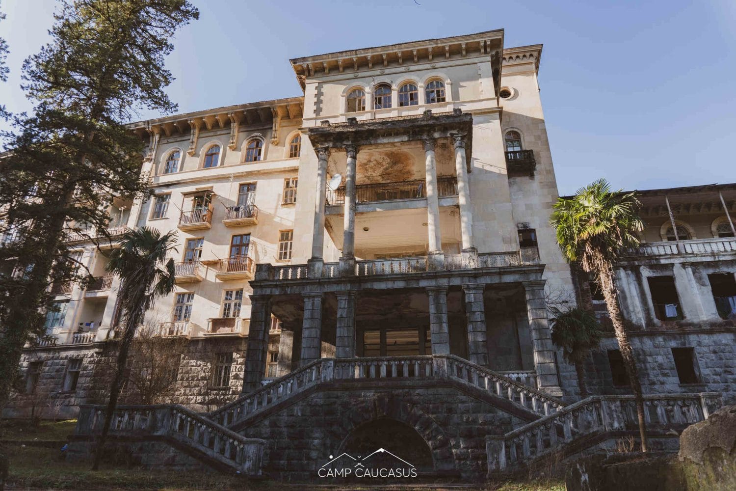 Tskaltubo-Georgia-abandoned-sanatorium-Camp Caucasus (11)