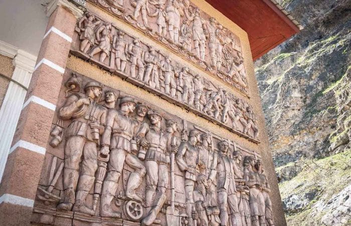 chiatura georgia urbex tour (1)