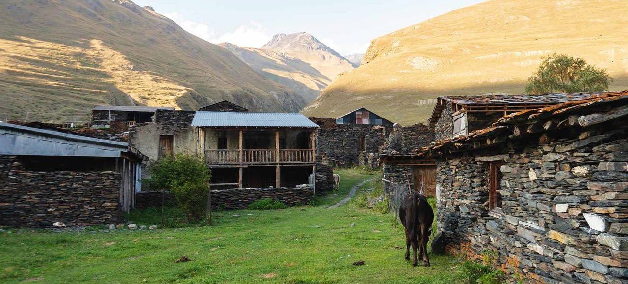 omalo-shatili trail tusheti hiking georgia camp caucasus atsunta (17)