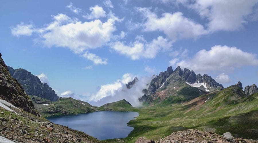 tobavarchkhili trekking tour lake camp caucasus