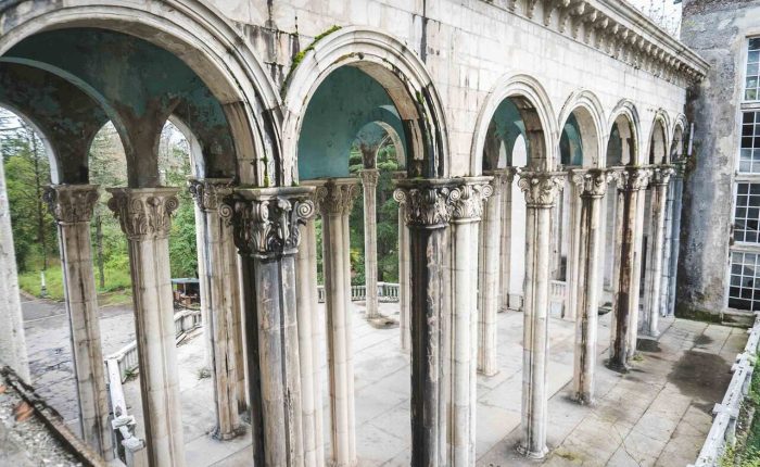 medea sanatourium columns at tskaltubo sanatoriums urbex soviet tour