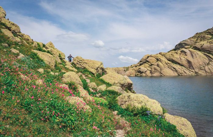 Panoramic views of rugged highlands on Tobavarchkhili hiking route