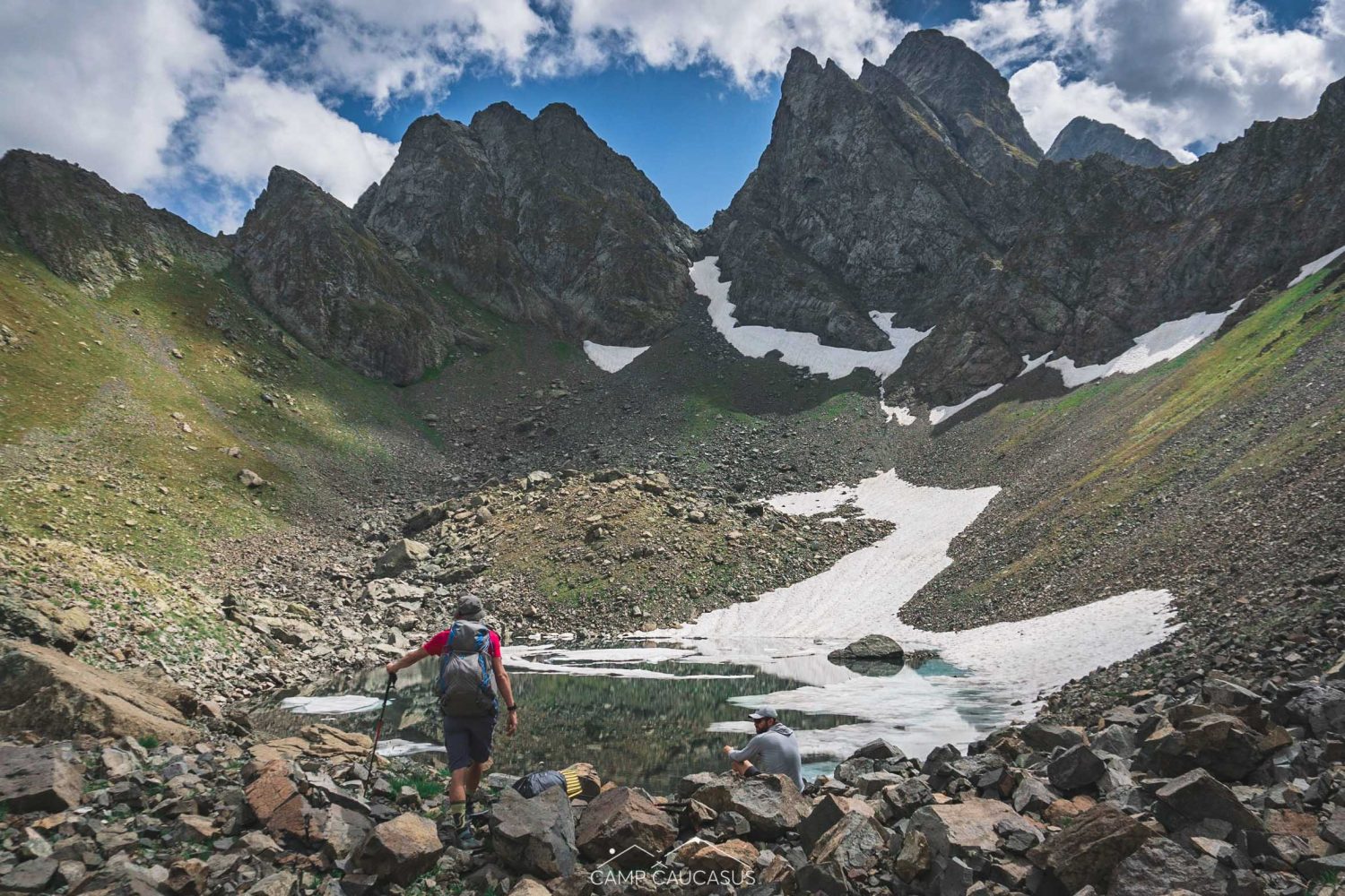 Snow crossing along the Tobavarchkhili mountain hiking path
